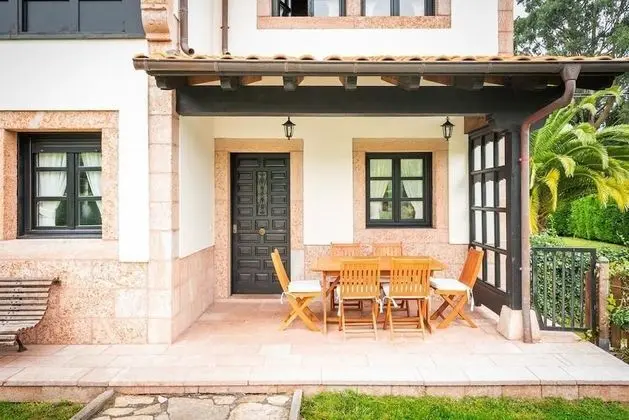 Ev, 4 Yatak Odası, Avlu