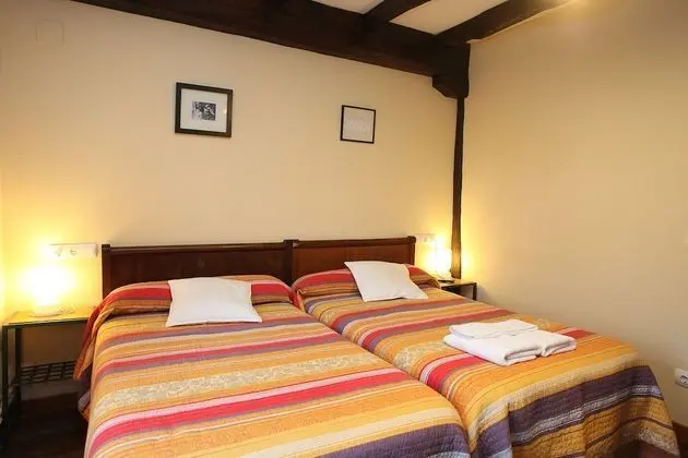 İki Ayrı Yataklı Oda, 2 Tek Kişilik Yatak