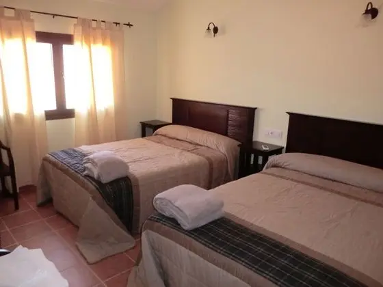 Grand Tek Büyük Yataklı Oda