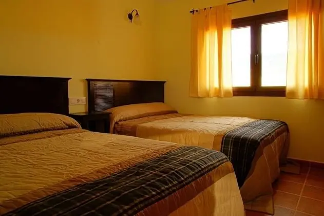 Grand Tek Büyük Yataklı Oda