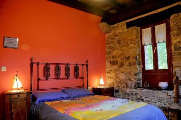 Tek Büyük Yataklı Oda, Ortak Banyo (Rosa)