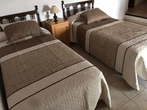 Ev, 4 Yatak Odası, Kişiye Özel Havuzlu