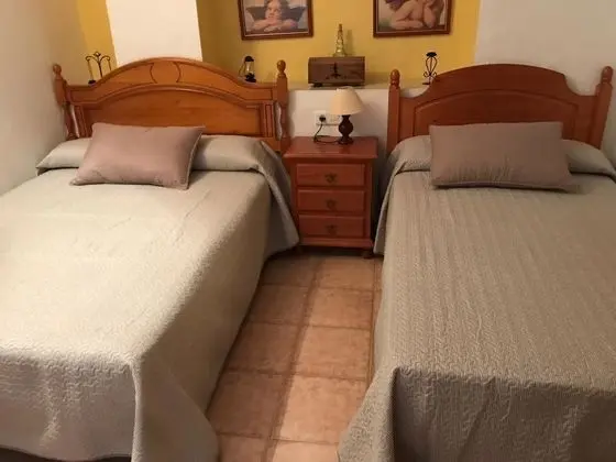 Ev, 4 Yatak Odası, Kişiye Özel Havuzlu