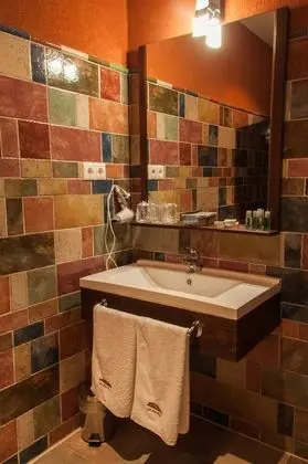 Tek Büyük veya İki Ayrı Yataklı Oda