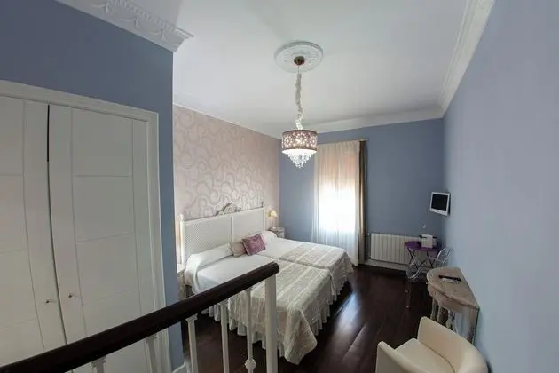 Comfort Tek Büyük veya İki Ayrı Yataklı Oda