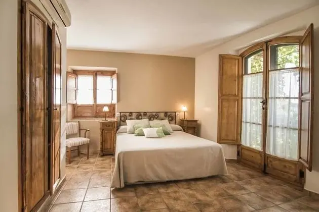 Tek Büyük veya İki Ayrı Yataklı Oda