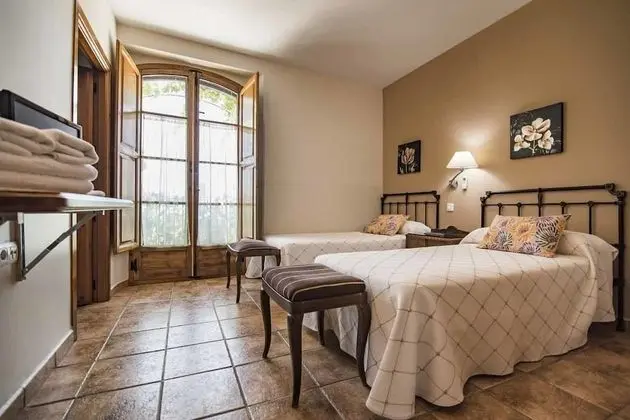 Tek Büyük veya İki Ayrı Yataklı Oda