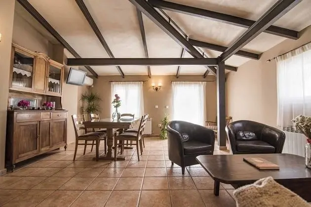 Tek Büyük veya İki Ayrı Yataklı Oda