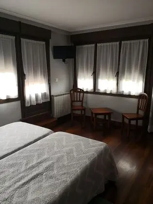 Üç Kişilik Oda