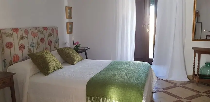 Superior Tek Büyük veya İki Ayrı Yataklı Oda