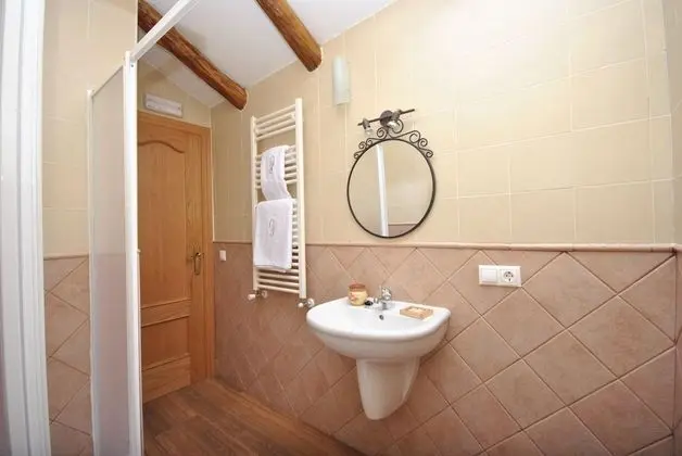 Traditional Ev, 5 Yatak Odası, Sigara İçilmez