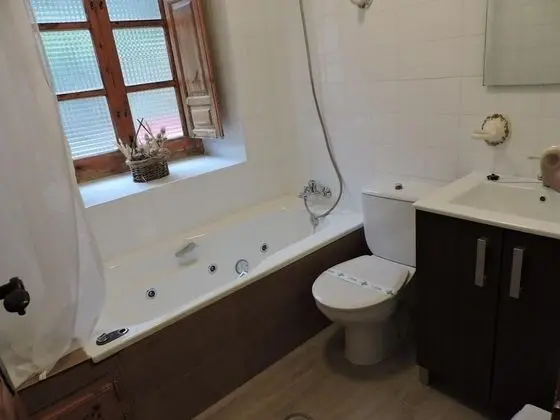 Tek Büyük Yataklı Oda, Özel Banyo (O Triple)