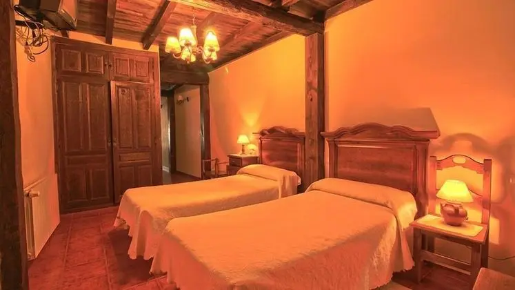 Tek Büyük veya İki Ayrı Yataklı Oda