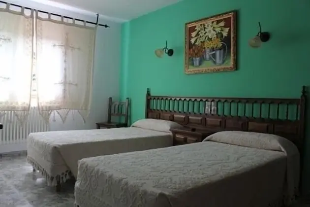 Tek Büyük veya İki Ayrı Yataklı Oda