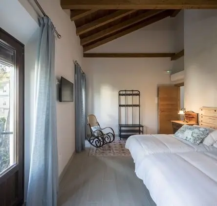 Tek Büyük veya İki Ayrı Yataklı Oda
