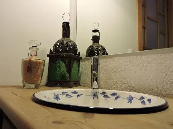 Büyük Yataklı Tek Kişilik Oda