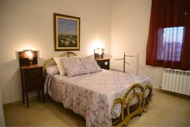 Tek Büyük Yataklı Oda, 1 Çift Kişilik Yatak