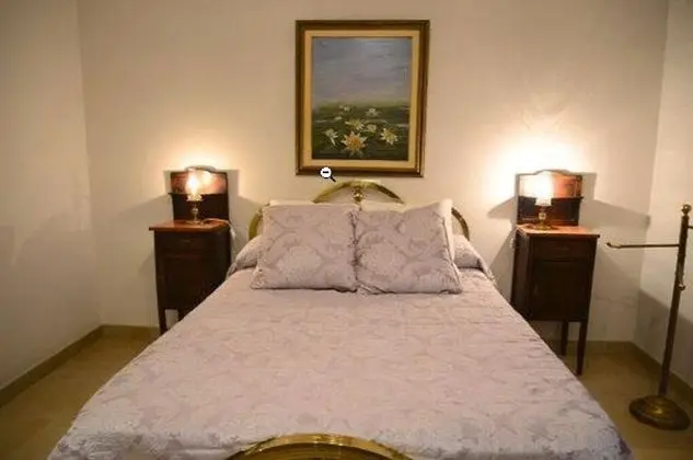 Tek Büyük Yataklı Oda, 1 Çift Kişilik Yatak