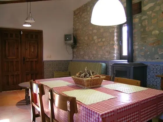 Casas Rurales para grupos (24-28 personas)