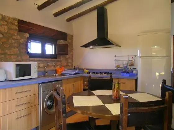 Casas Rurales para grupos (24-28 personas)