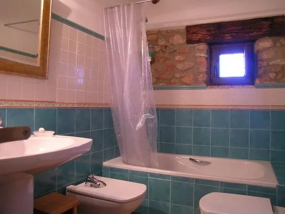 Casas Rurales para grupos (24-28 personas)