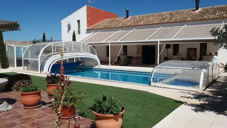 Casas Rurales para grupos (24-28 personas)