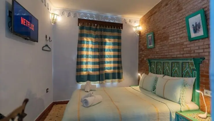 Standard Tek Büyük Yataklı Oda (Frida)