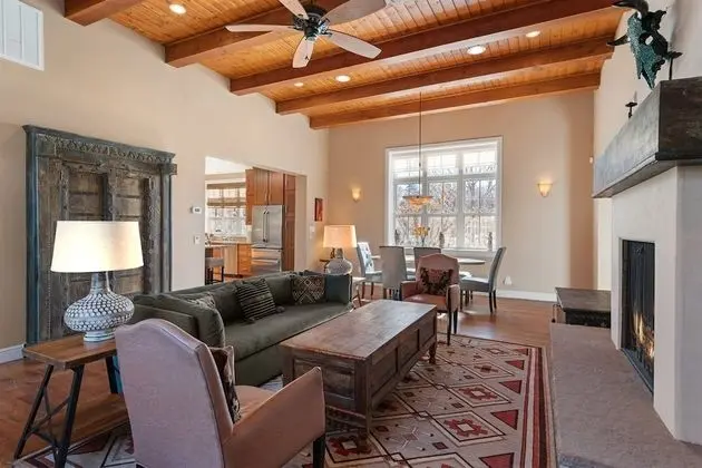Ev (Casa Sage - Unbeatable Location, Stun)