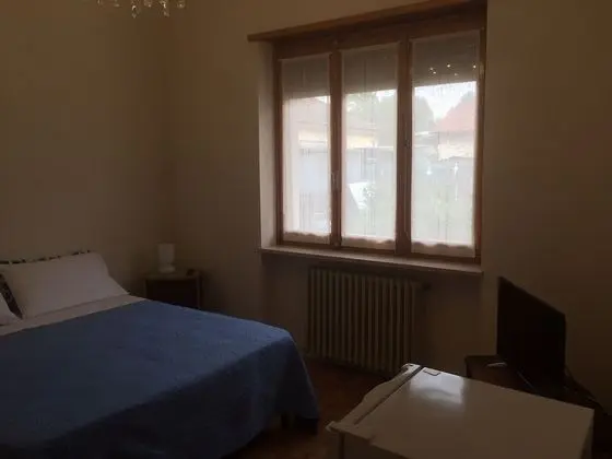 Tek Büyük Yataklı Oda, 1 Büyük (Queen) Boy Yatak, Ortak Banyo