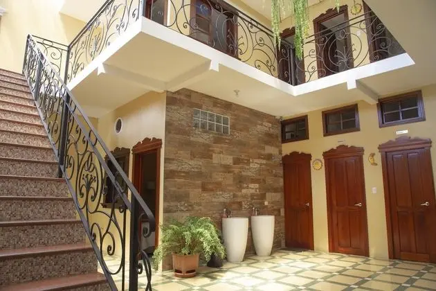 Tek Büyük Yataklı Oda, Ortak Banyo