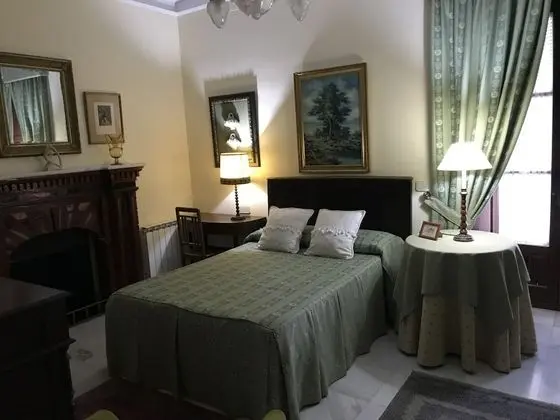 Tek Büyük Yataklı Oda