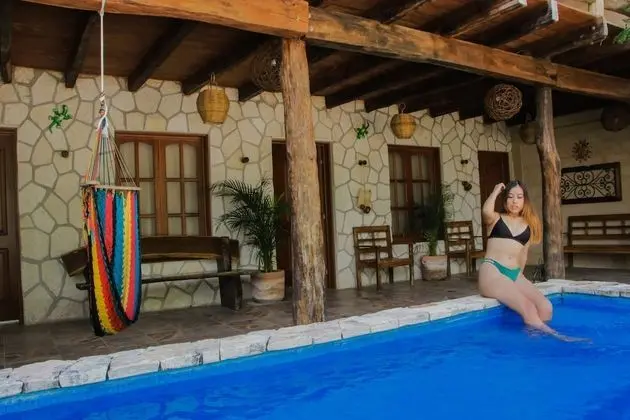 Tek Büyük Yataklı Oda, 2 Çift Kişilik Yatak