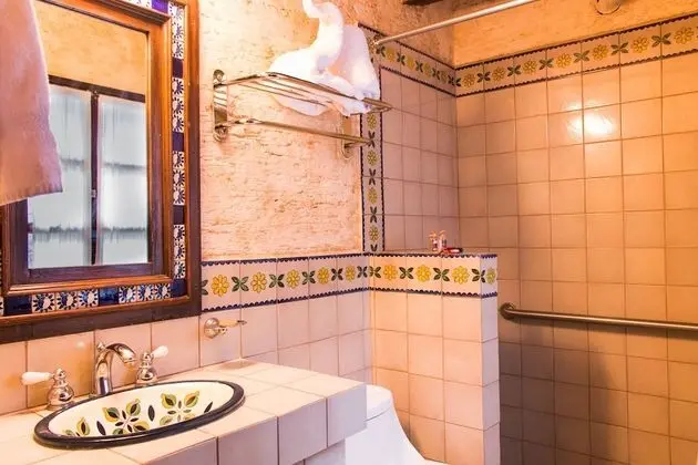 Deluxe Oda, 1 En Büyük (King) Boy Yatak ve Çekyat