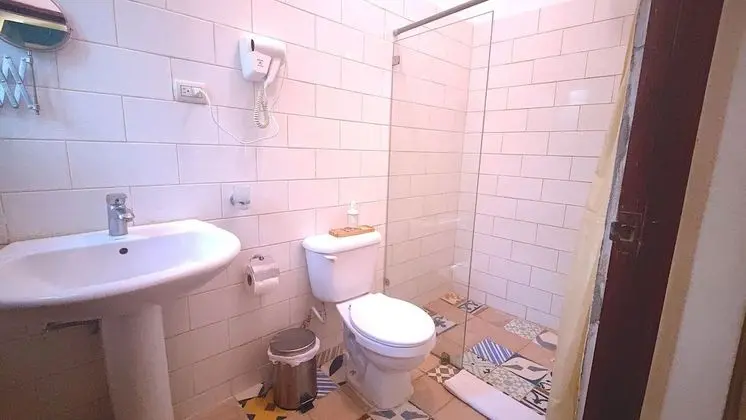 Junior Süit, 2 Büyük (Queen) Boy Yatak, Sigara İçilmez, Özel Banyo