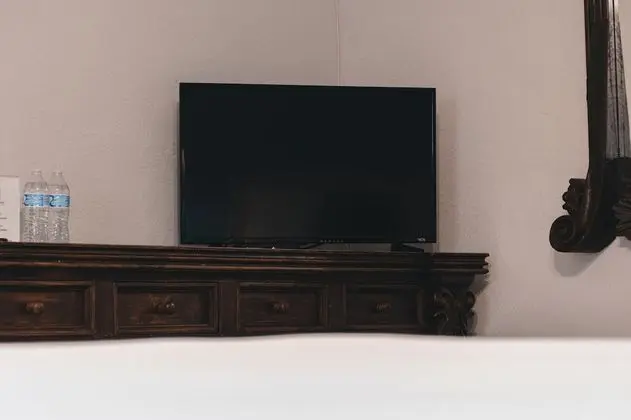 Family Tek Büyük Yataklı Oda