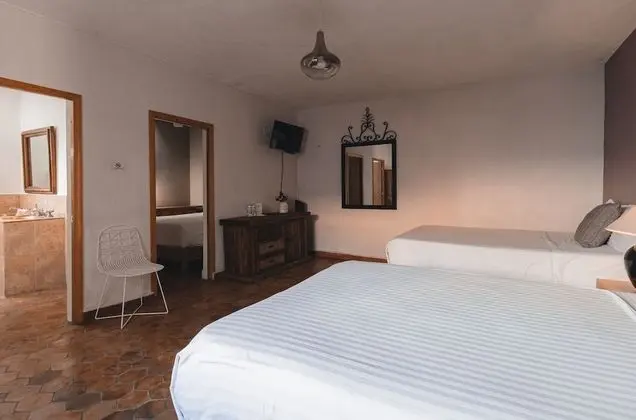 Family Tek Büyük Yataklı Oda