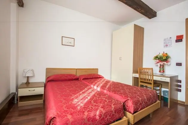 Tek Büyük veya İki Ayrı Yataklı Oda