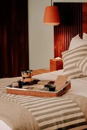Luxury Oda
