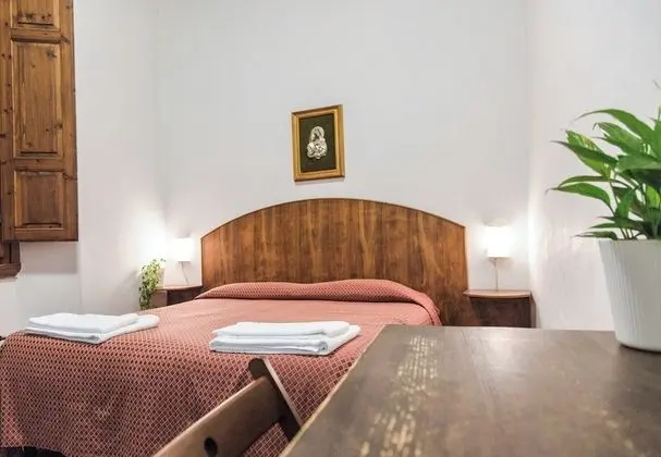 Basic Dört Kişilik Oda, 2 Yatak Odası (External private bathroom)