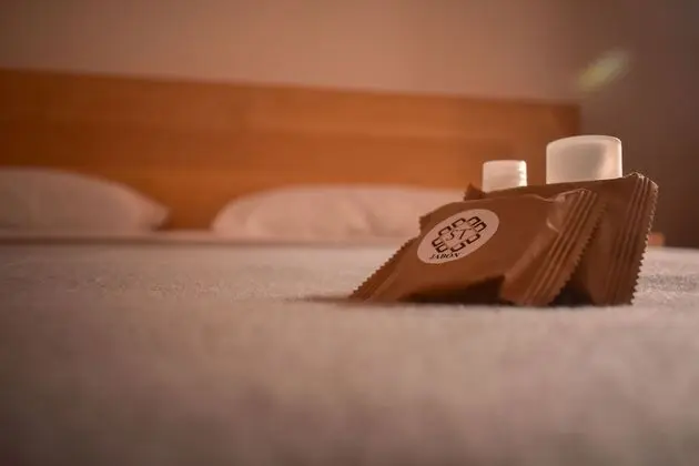 Süit, 1 En Büyük (King) Boy Yatak, Sigara İçilmez