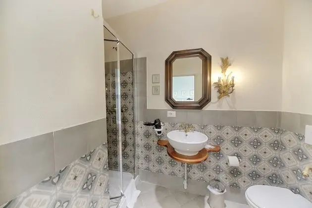 Exclusive Tek Büyük Yataklı Oda, Bahçe Manzaralı