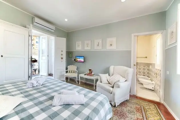 Romantic Tek Büyük Yataklı Oda, Bahçe Manzaralı