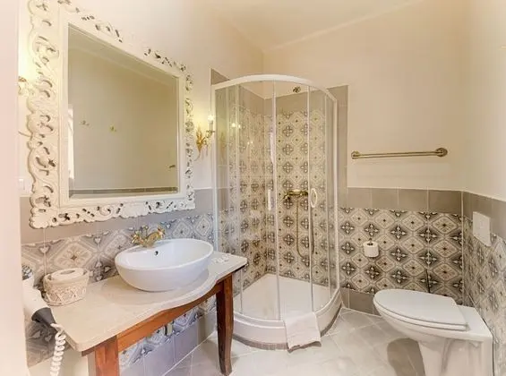 Romantic Tek Büyük Yataklı Oda, Bahçe Manzaralı