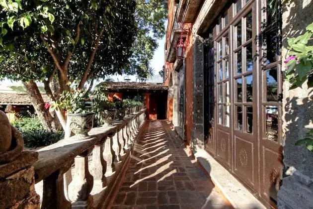 La Biblioteca