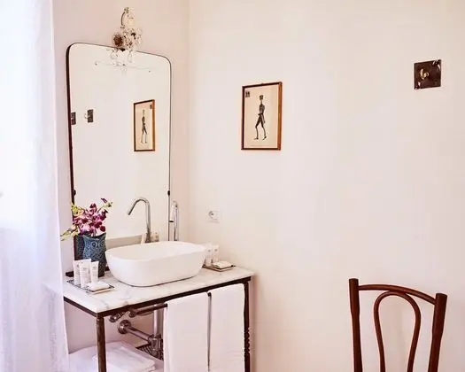 Tek Büyük Yataklı Oda, Balkon, Şehir Manzaralı