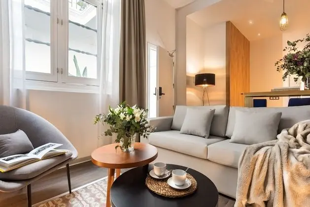 Apart Daire, Şehir Manzaralı