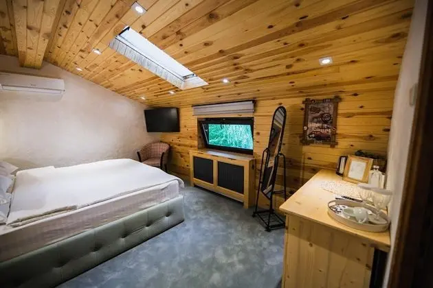 Deluxe Tek Büyük Yataklı Oda
