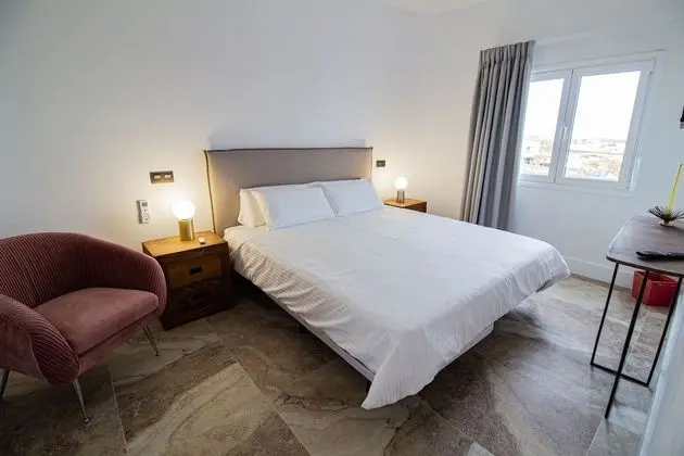 Queen Suite with Sea View