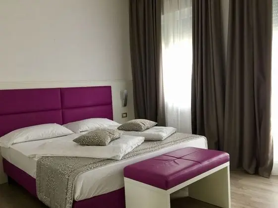 Design Tek Büyük Yataklı Oda, Göl Manzaralı