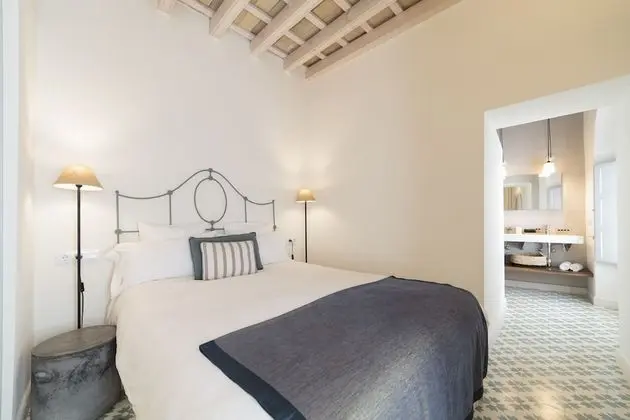 Tek Büyük Yataklı Oda, Balkon (Green Double)